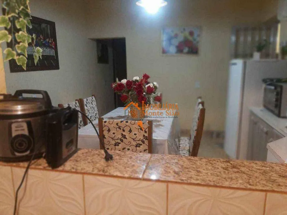 Imagem Sobrado com 4 dormitórios à venda, 125 m² por R$ 307.000,00 - Parque Santos Dumont - Guarulhos/SP