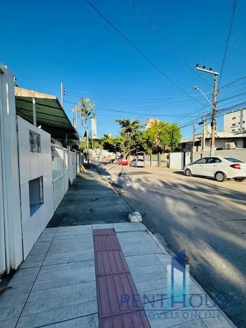 Imagem Sobrado Geminado para Venda em Balneário Camboriú, Nações, 2 dormitórios, 2 banheiros, 1 vaga
