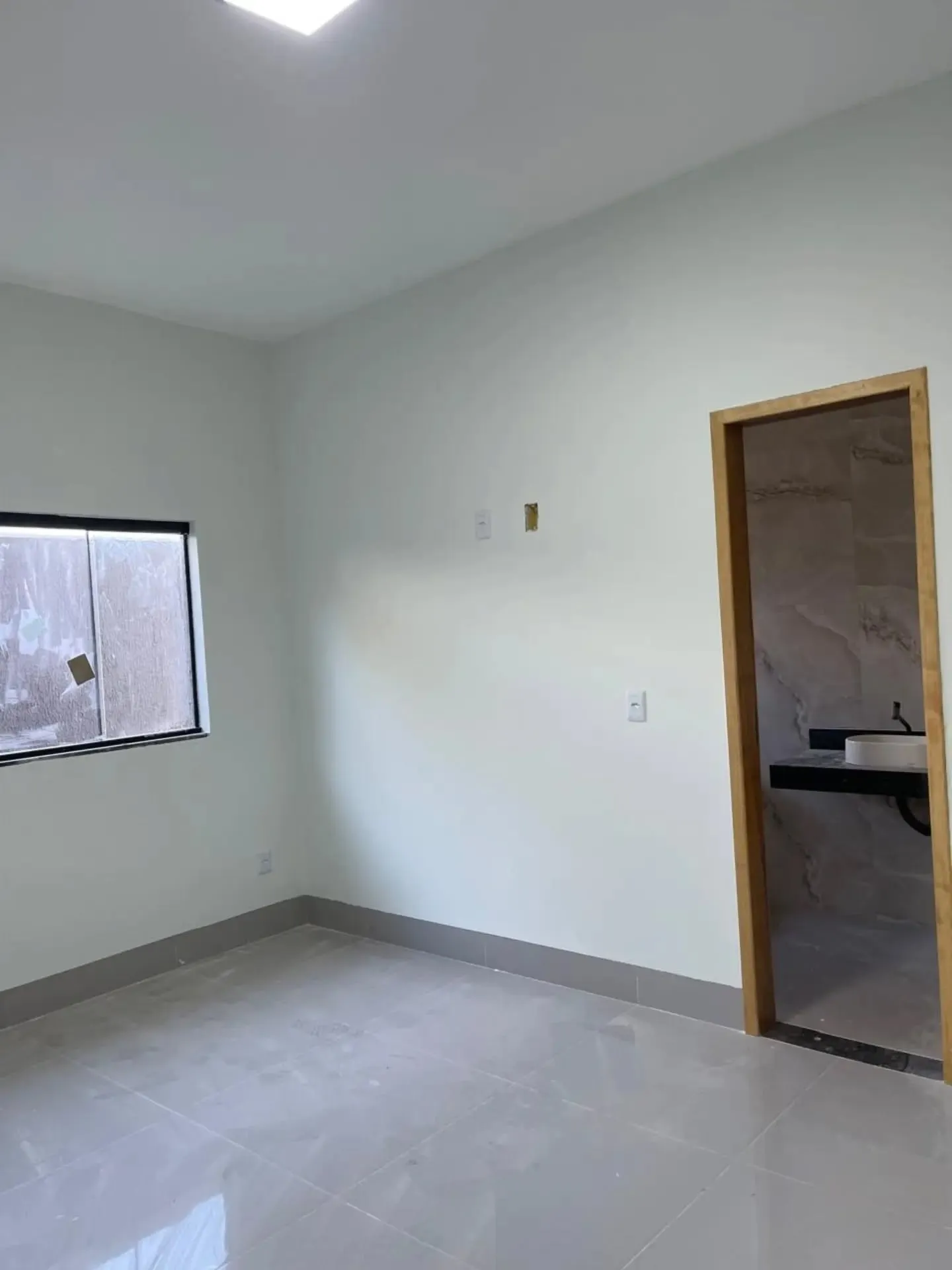Imagem Casa 2/4 C Suite + Area Gormet No Jardim Miramar