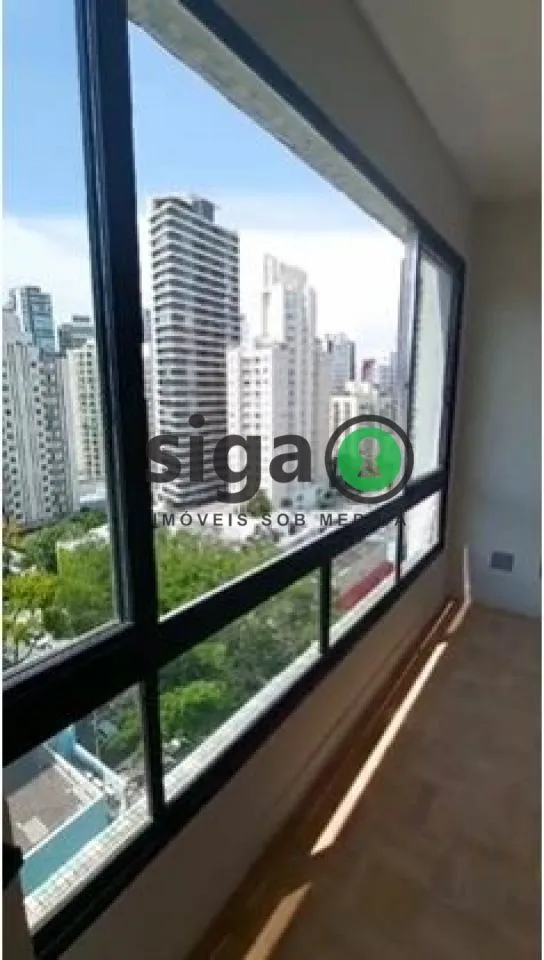 Imagem Apartamento reformado para venda em Vila Nova Conceição - 3 quartos (3 suítes), 1 vaga
