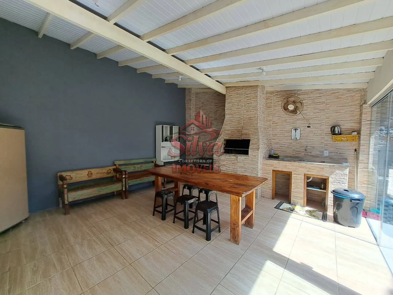 Imagem Casa 3 dormitórios com anexo a 180m do mar