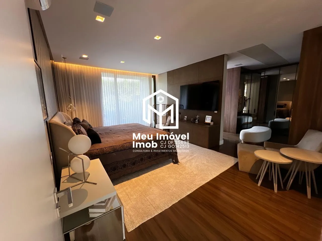 Imagem Casa 4 Quartos 4 Suítes 7 Vagas 860m² Mobiliado Park Way/DF