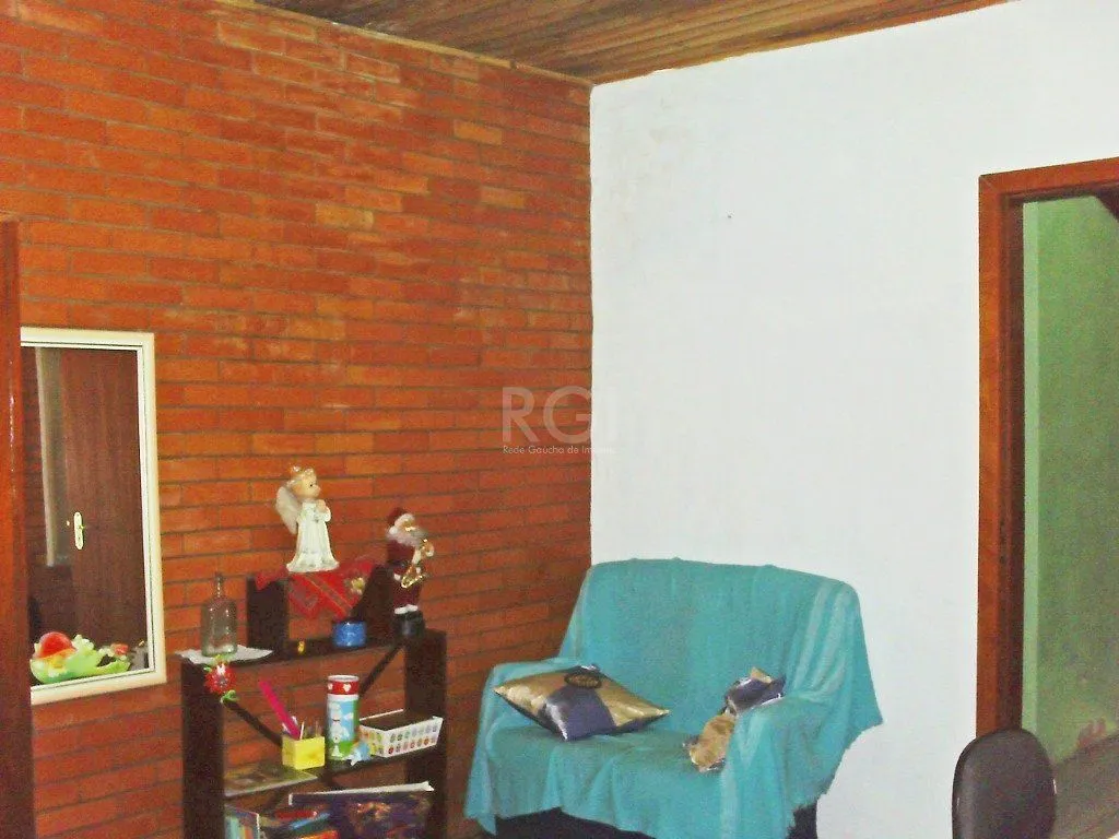 Imagem Casa para Venda - 140m², 3 dormitórios, sendo 1 suites, 2 vagas - Morro Santana