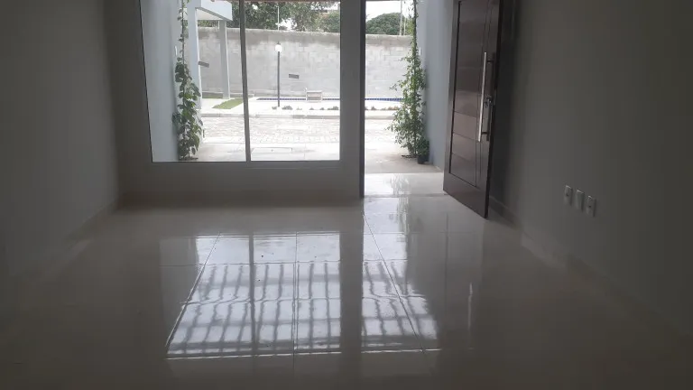 Imagem Casa de Condomínio com 2 Quartos à Venda, 77 m² em Nova Parnamirim - Parnamirim