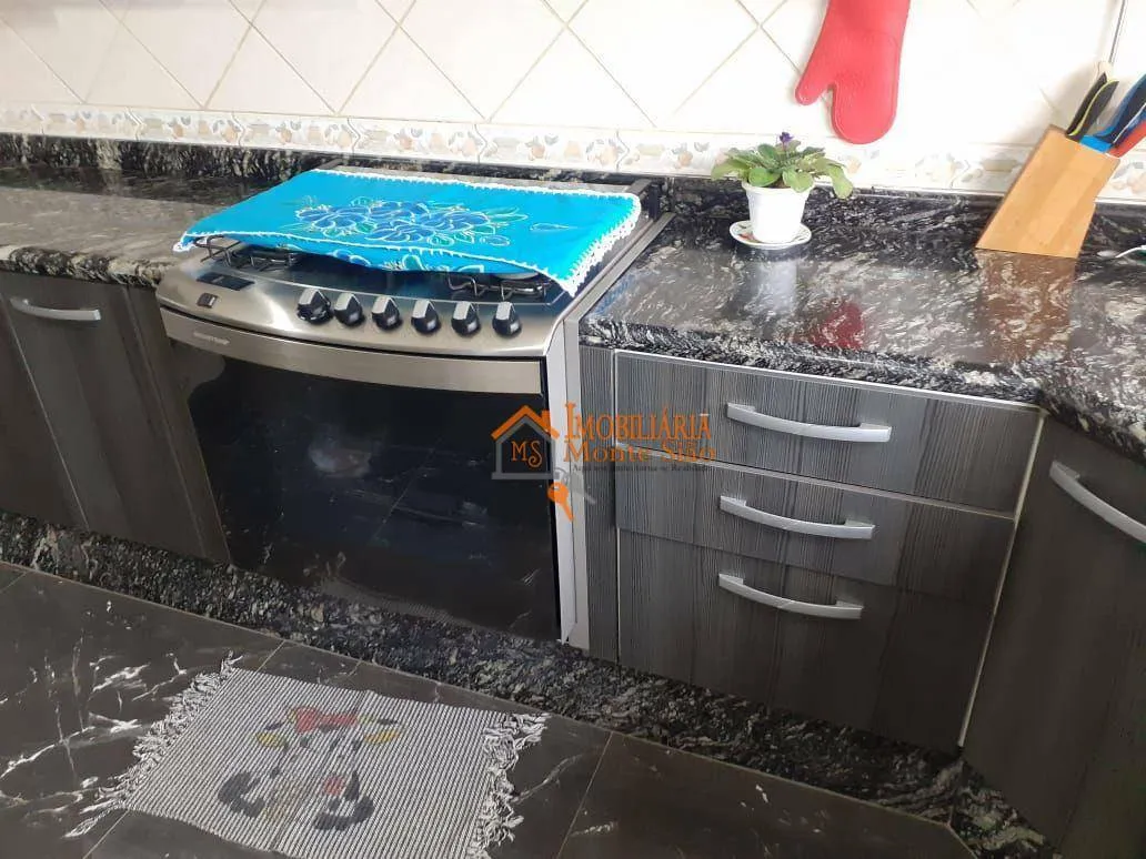 Imagem Sobrado com 4 dormitórios à venda, 265 m² por R$ 800.000,00 - Cidade Jardim Cumbica - Guarulhos/SP