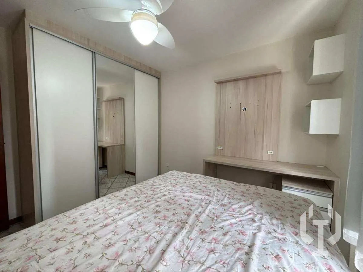 Imagem Apartamento Mobiliado com Terraço em Meia Praia