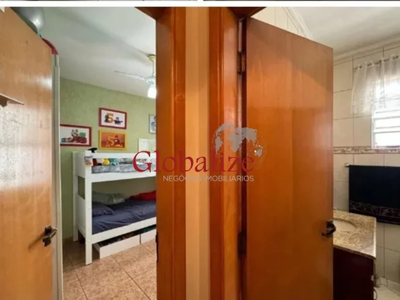 Imagem Apartamento a venda com 75m², 2 quartos, 1 banheiro, vaga de garagem por R$355.000,00 no Embaré em Santos