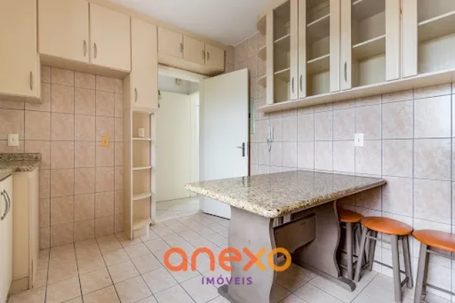 Imagem Apartamento a venda em Blumenau com 3 Dormitórios no bairro Vila Nova.
