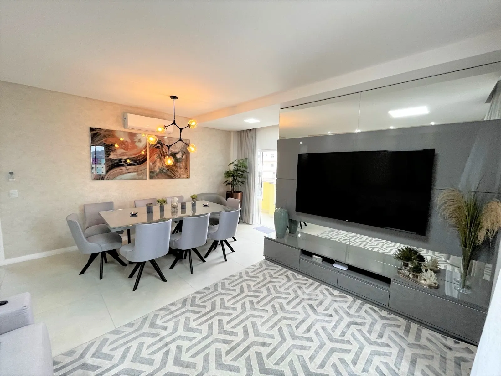 Imagem Apartamento à venda com 165m2 por R$ 1.748.107,00