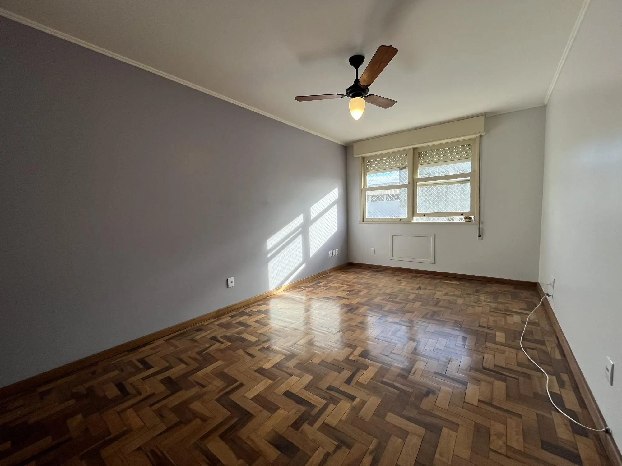 Imagem Apartamento de 2 quartos, opção 3º quarto ou gabinete e 1 vaga de garagem