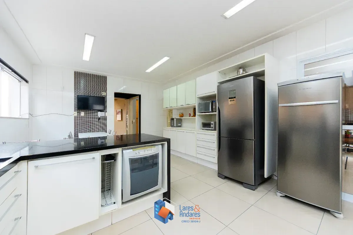 Imagem Casa para venda em Alto da Lapa com 3 quartos, sendo 3 suítes, 356m²