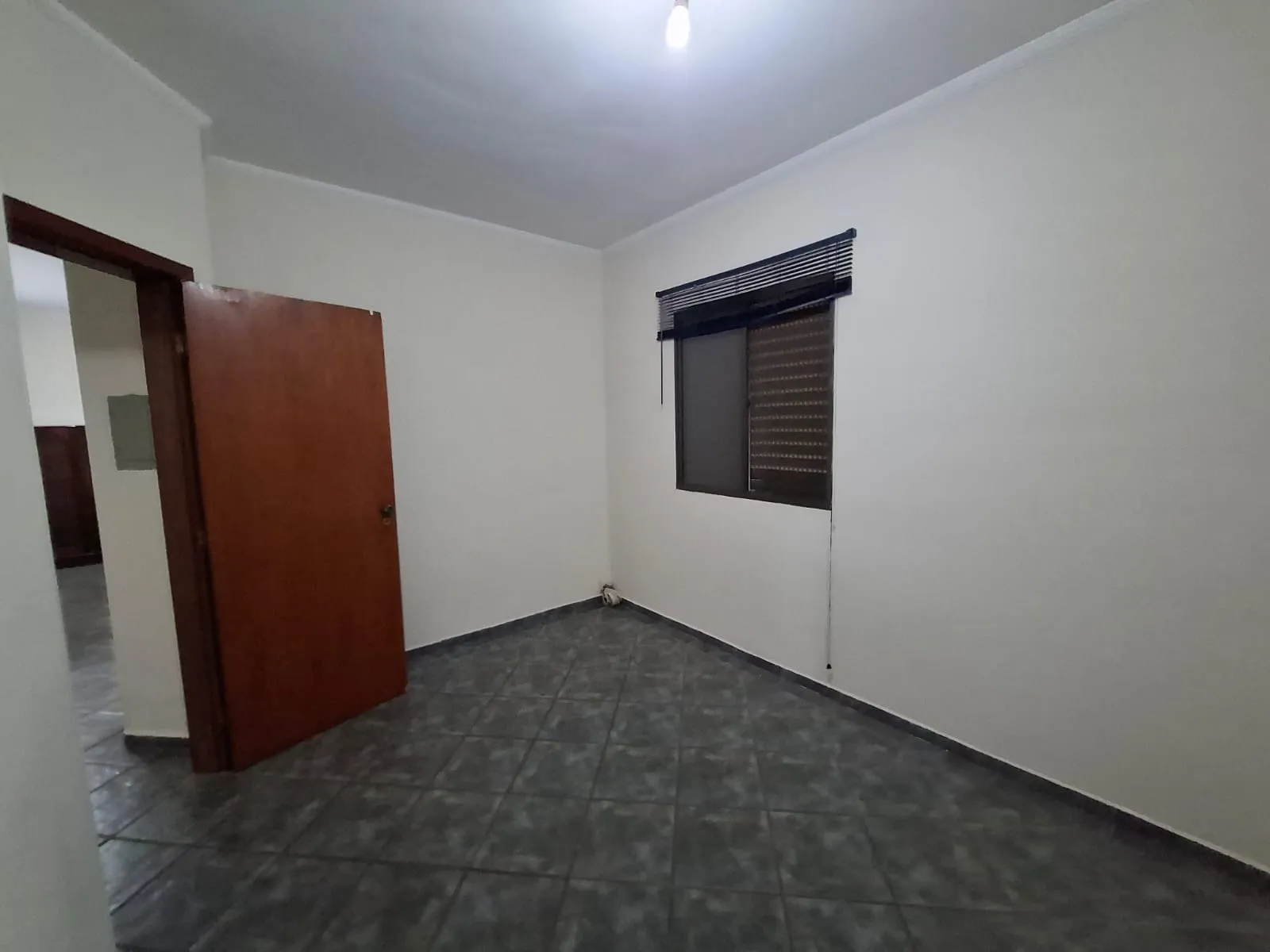 Imagem Apartamento conta com 03 dormitórios Jardim Vera Cruz- Sorocaba/SP