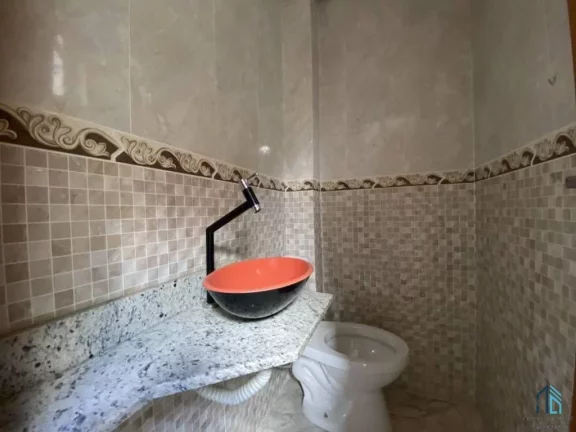 Imagem Sobrado a venda, 04 quartos, sendo 02 suítes, no Boa Vista em Curitiba PR