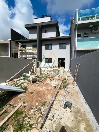 Imagem Sobrado à venda no bairro Alto Tarumã - Pinhais/PR