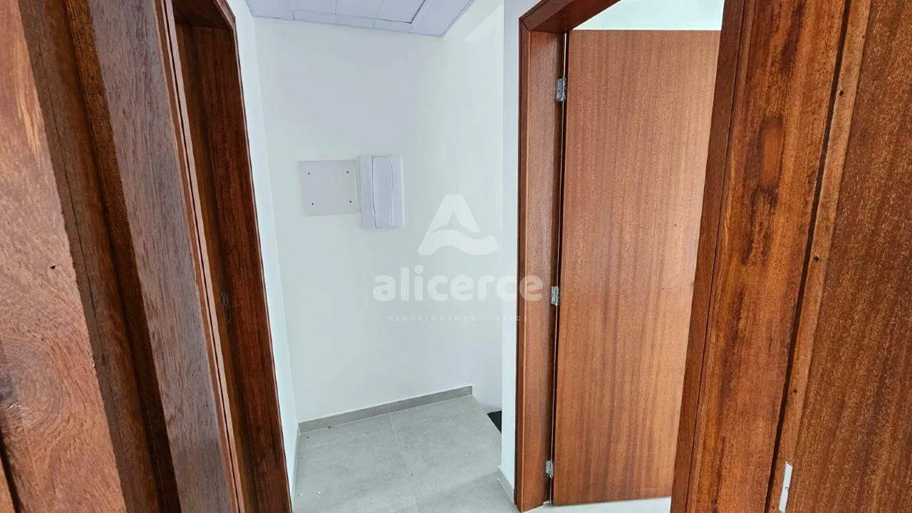 Imagem Sobrado à venda com 2 quartos , 72m² em Bela Vista Palhoça