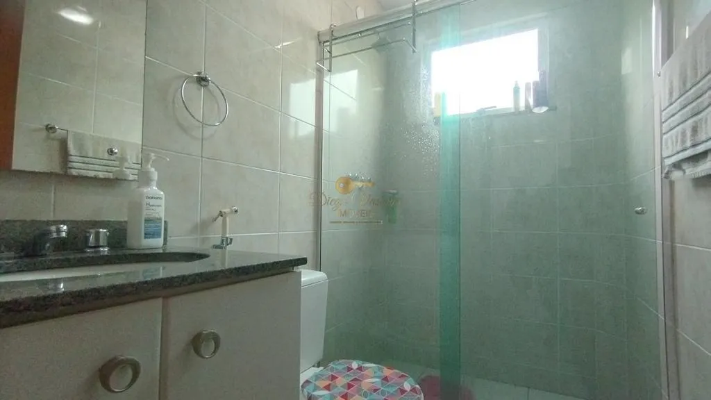 Imagem Casa em Condomínio para Venda em Teresópolis / RJ no bairro Granja Guarani
