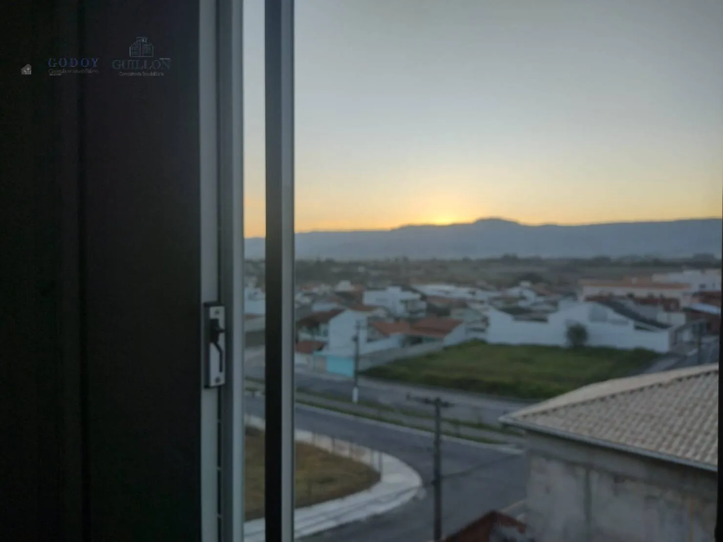 Imagem Apartamento à venda 2 Quartos, 1 Suite, 1 Vaga, 76M², Residencial Village Santana, Guaratinguetá - SP | Rua Olga conceição Teixeira de Carvalho 346