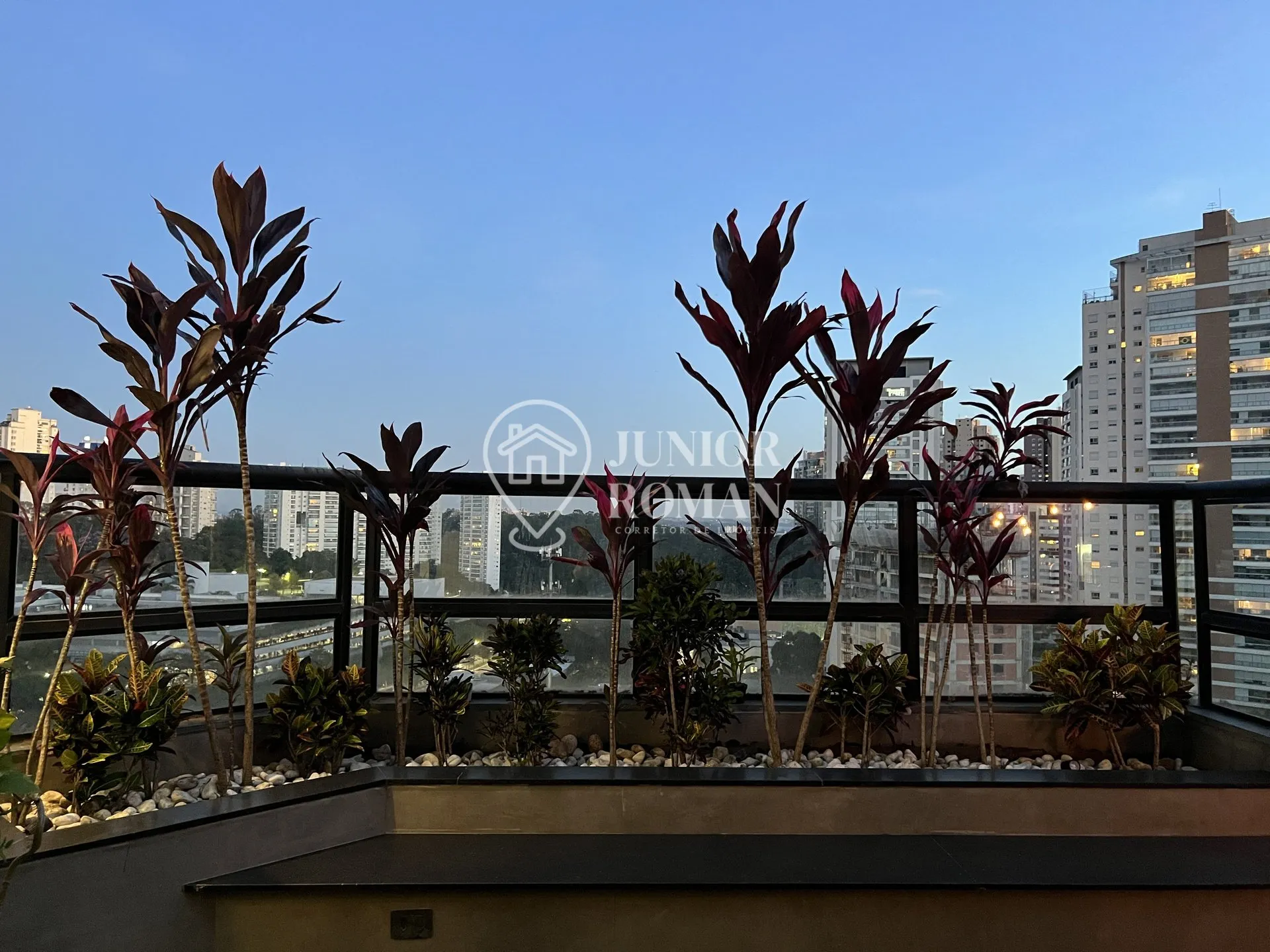 Imagem COBERTURA DUPLEX ALTO PADRÃO NO PANAMBY | COND. EMERALD HILLS | PORTEIRA FECHADA