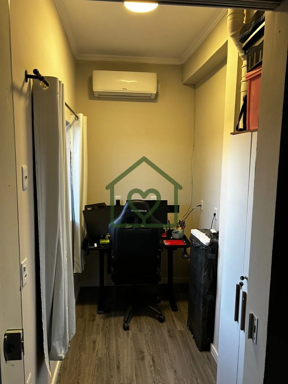 Imagem CASA TÉRREA à venda em Lomba do Pinheiro, Porto Alegre

Imóvel com 2 quartos, living para 2 ambie...