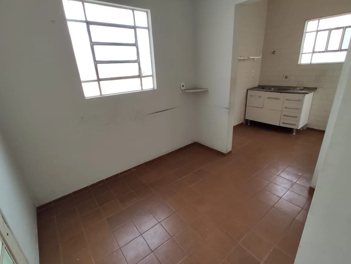 Imagem Casa à venda 2 Quartos, 1 Vaga, 250M², Centro, Taubaté - SP