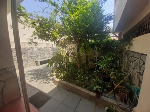 Imagem Casa com 4 Quartos e 2 banheiros à Venda, 400 m²