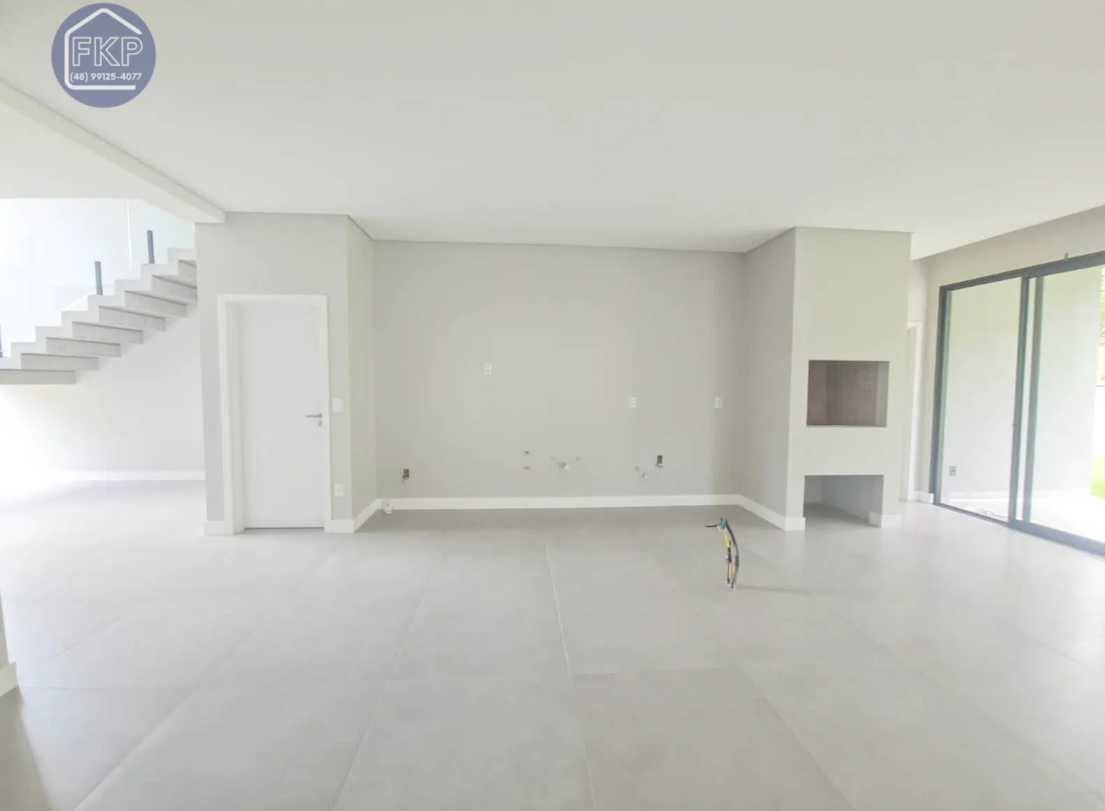 Imagem Casa Alto Padrão 4 suítes!
