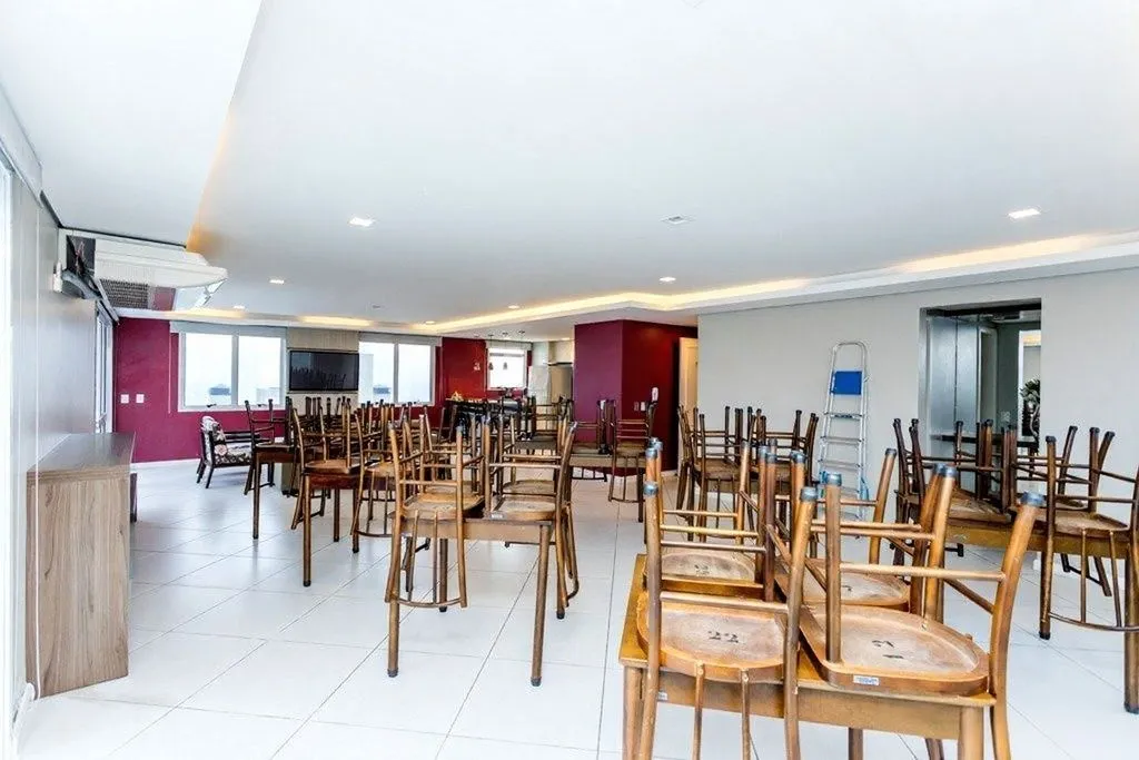 Imagem Vende-se apartamento com 2 quartos (1 suíte), 55m² e 2 vagas - Petrópolis