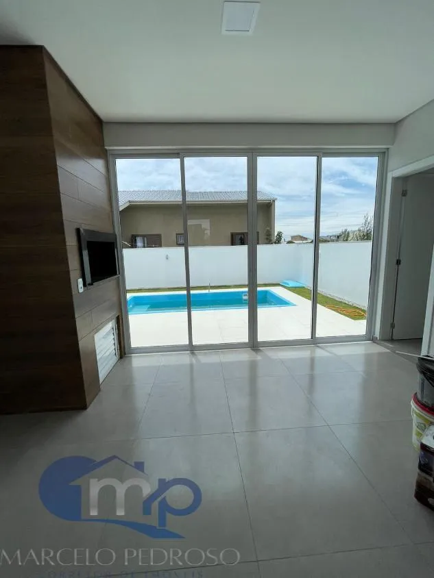 Imagem Casa á venda com 3 dormitórios na praia Bela Torres em Passo de Torres/SC