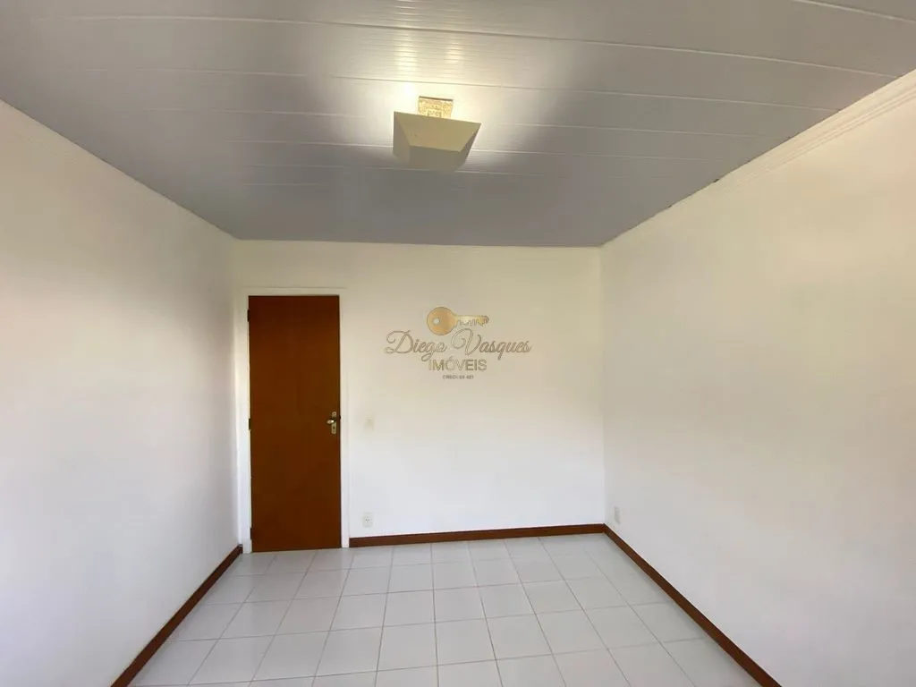 Imagem Casa em Condomínio para Venda em Teresópolis / RJ no bairro Granja Guarani