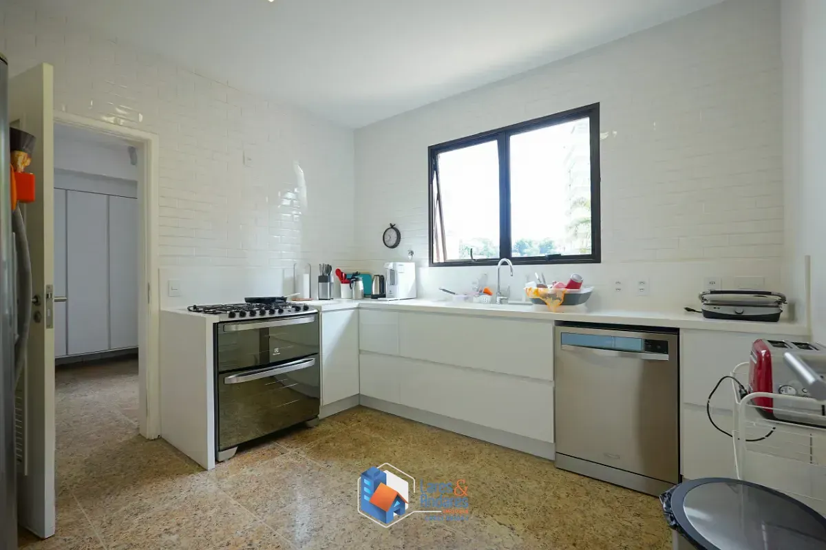 Imagem Apartamento para venda em Real Parque com 4 quartos, sendo 4 suítes, 275m²