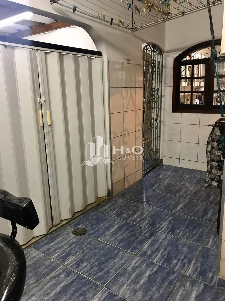 Imagem Sobrado à Venda na Vila Carmosina | 2 Dormitórios | 2 Vagas | Excelente Localização