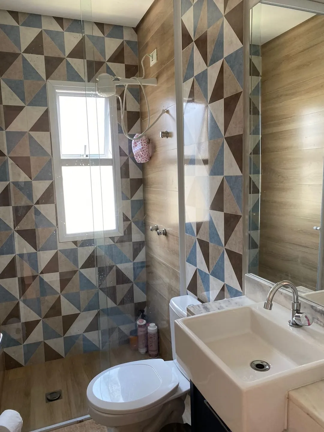 Imagem Casa à venda 3 Quartos, 1 Suite, 4 Vagas, 250M², Crispim, Pindamonhangaba - SP