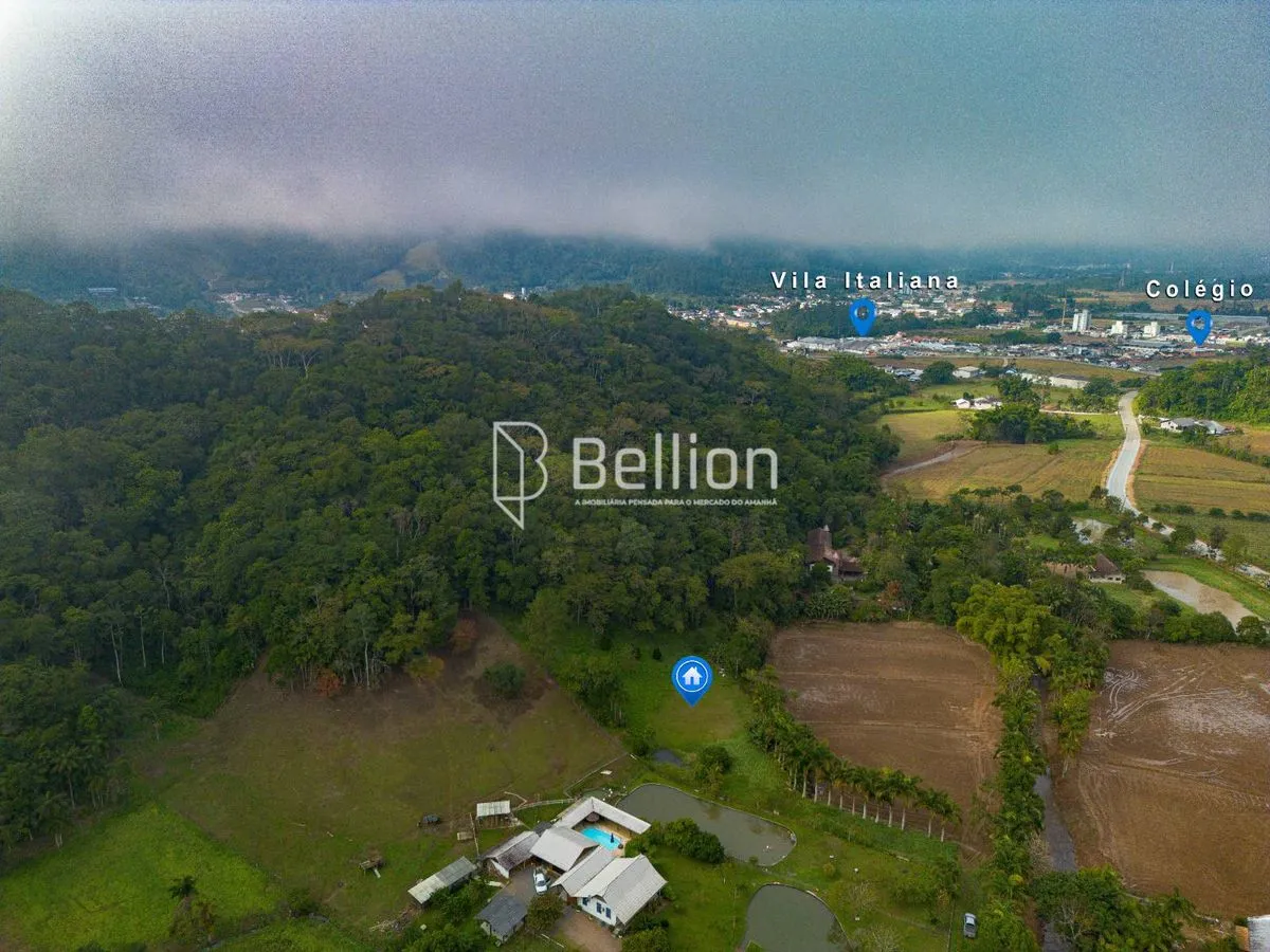 Imagem Investimento com alto potencial de valorização ou o lugar ideal para construir o seu refúgio em meio à natureza, este terreno é para você.