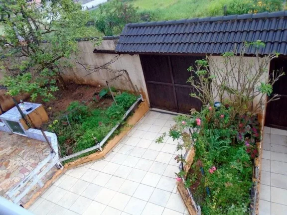 Imagem SOBRADO LADO LINHA COM PISCINA