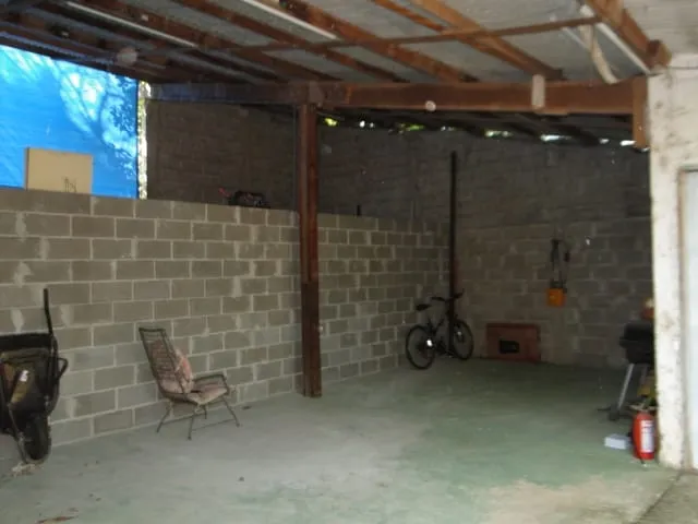 Imagem Chácara à venda 3 Quartos, 3 Suites, 10 Vagas, 2000M², Parque Lago Azul, Pindamonhangaba - SP