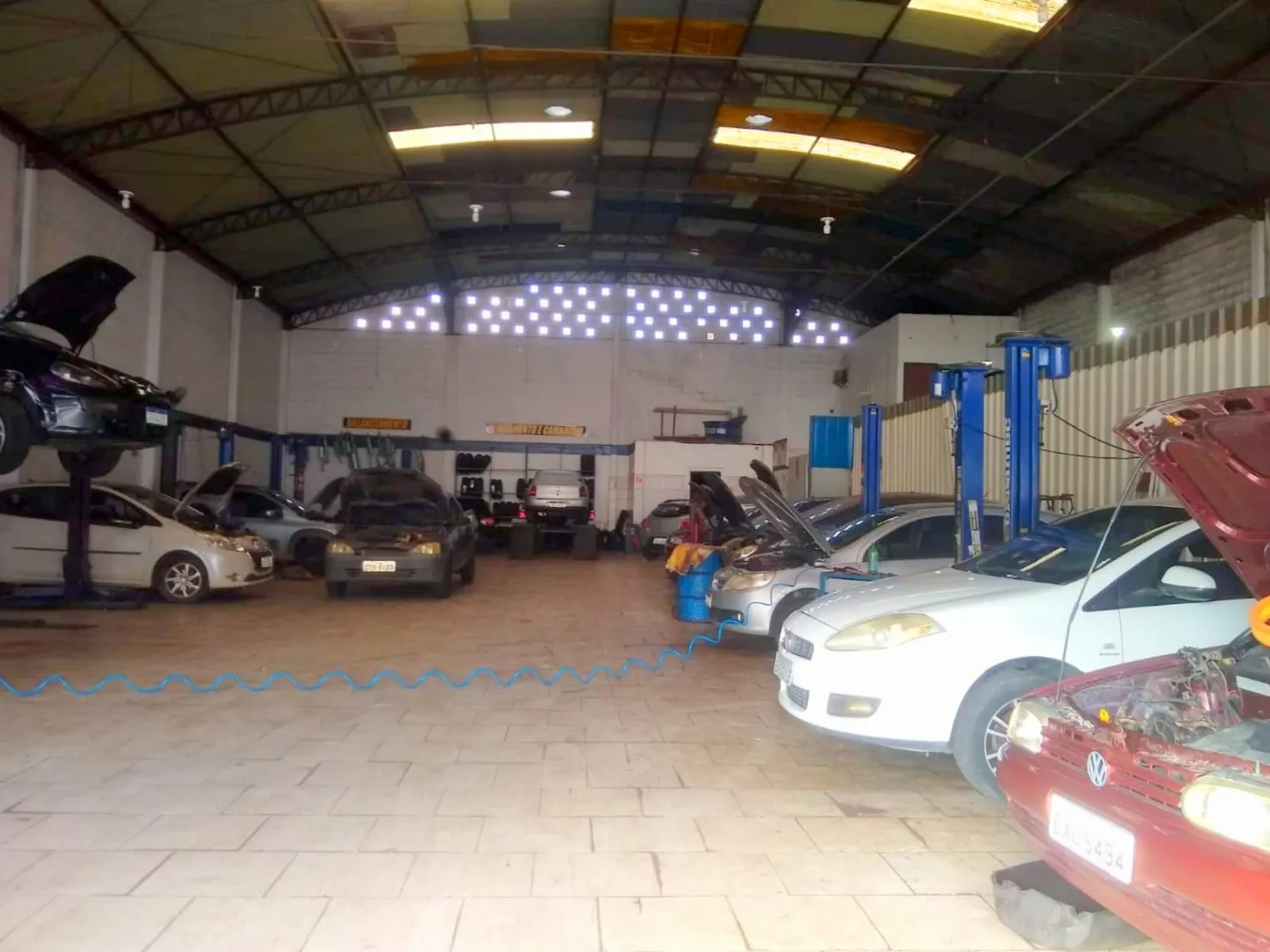 Imagem Galpão com 600 m2 livres, pé direito alto, ideal para logistica e distribuidora. vende ou aluga.Centro de Potim - SP