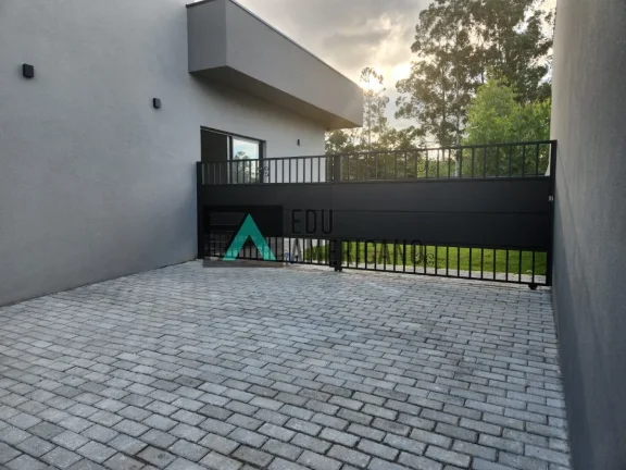 Imagem Casa terrea Condominio Vila em Atibaia Vila santista 3 Suites novo prox. Juca Peçanha