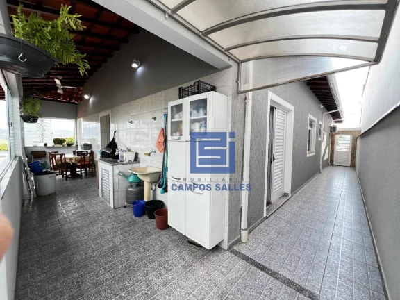 Imagem Casa com 3 dormitórios à venda, 273 m² por R$ 950.000 - Bela Vista - Socorro/SP
