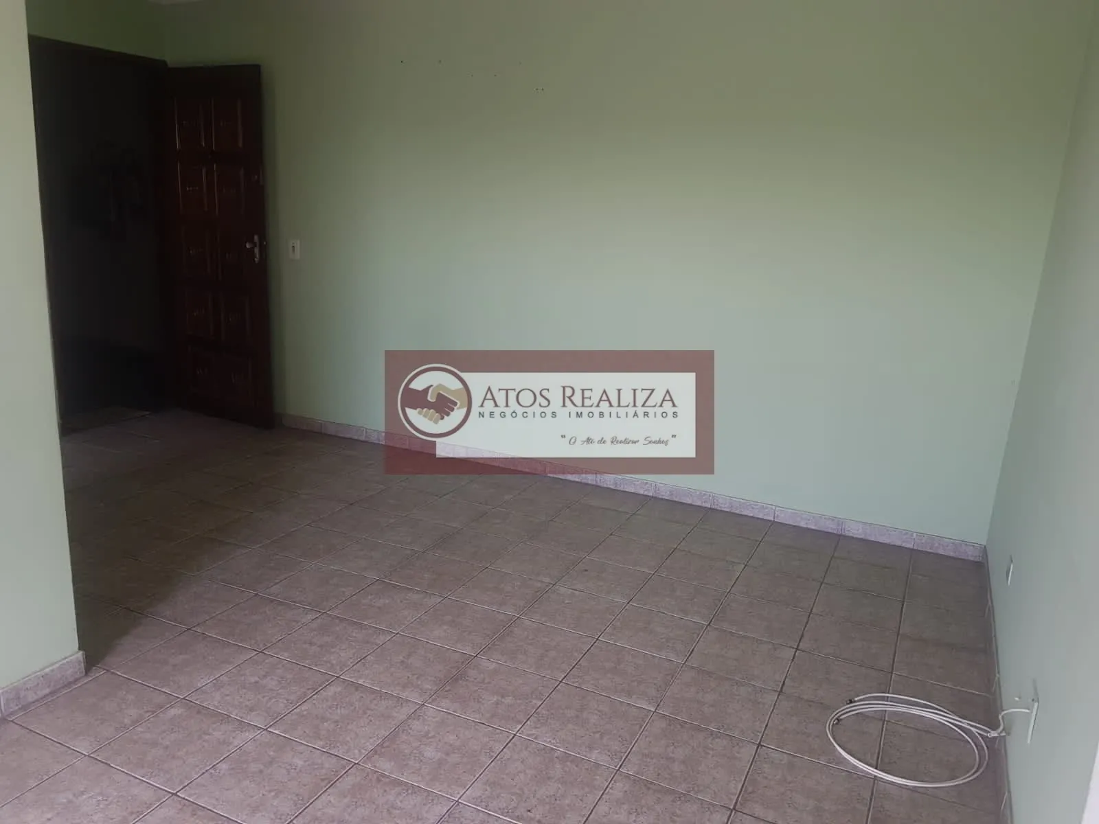 Imagem Vendo Apartamento 2 dormitórios com sacada, piscina e 1 vaga coberta.