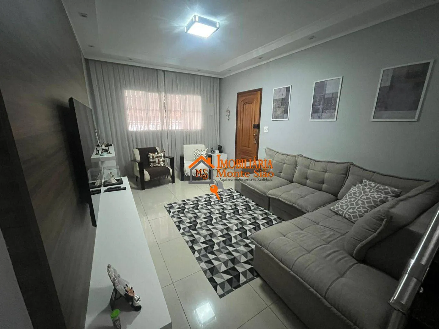 Imagem Casa com 3 dormitórios à venda, 220 m² por R$ 830.000,00 - Jardim Santa Clara - Guarulhos/SP