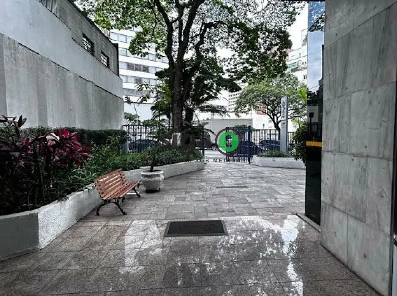Imagem Sala comercial com 328m² em vão livre, 6 vagas na Consolação para Locação