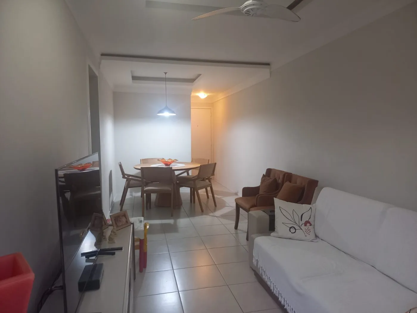 Foto do imóvel Apartamento para Venda em Rio de Janeiro, Praça Seca, 2 dormitórios, 1 suíte, 2 banheiros, 1 vaga em Rua Florianópolis, 1296 - Praça Seca, Rio de Janeiro - RJ