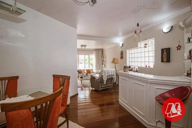 Imagem Casa de 306 m.² no bairro Santo Antônio