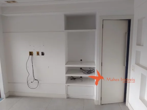 Imagem Imóvel de 2 quartos, 1 suíte, 2 banheiros e 2 vagas em Pinheiros, São Paulo - SP.