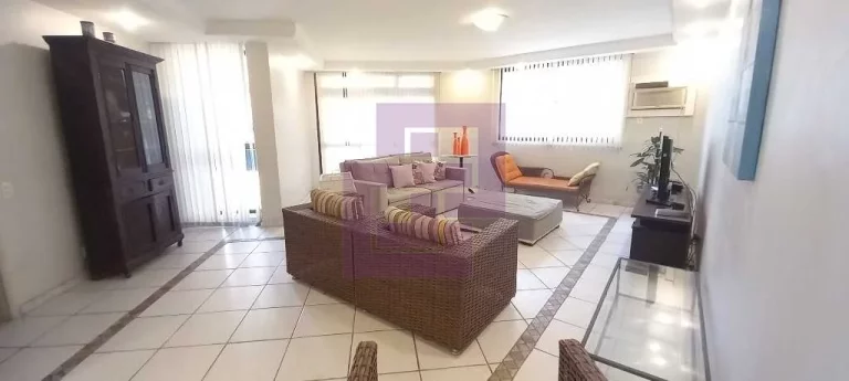 Imagem Amplo apartamento em Pitangueiras!!!