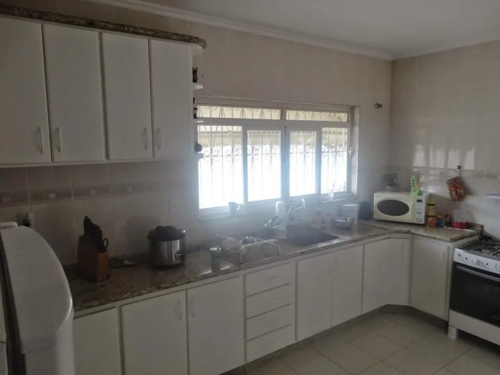 Imagem Casa à venda 2 Quartos, 1 Suite, 2 Vagas, 300M², Centro, Tremembé - SP