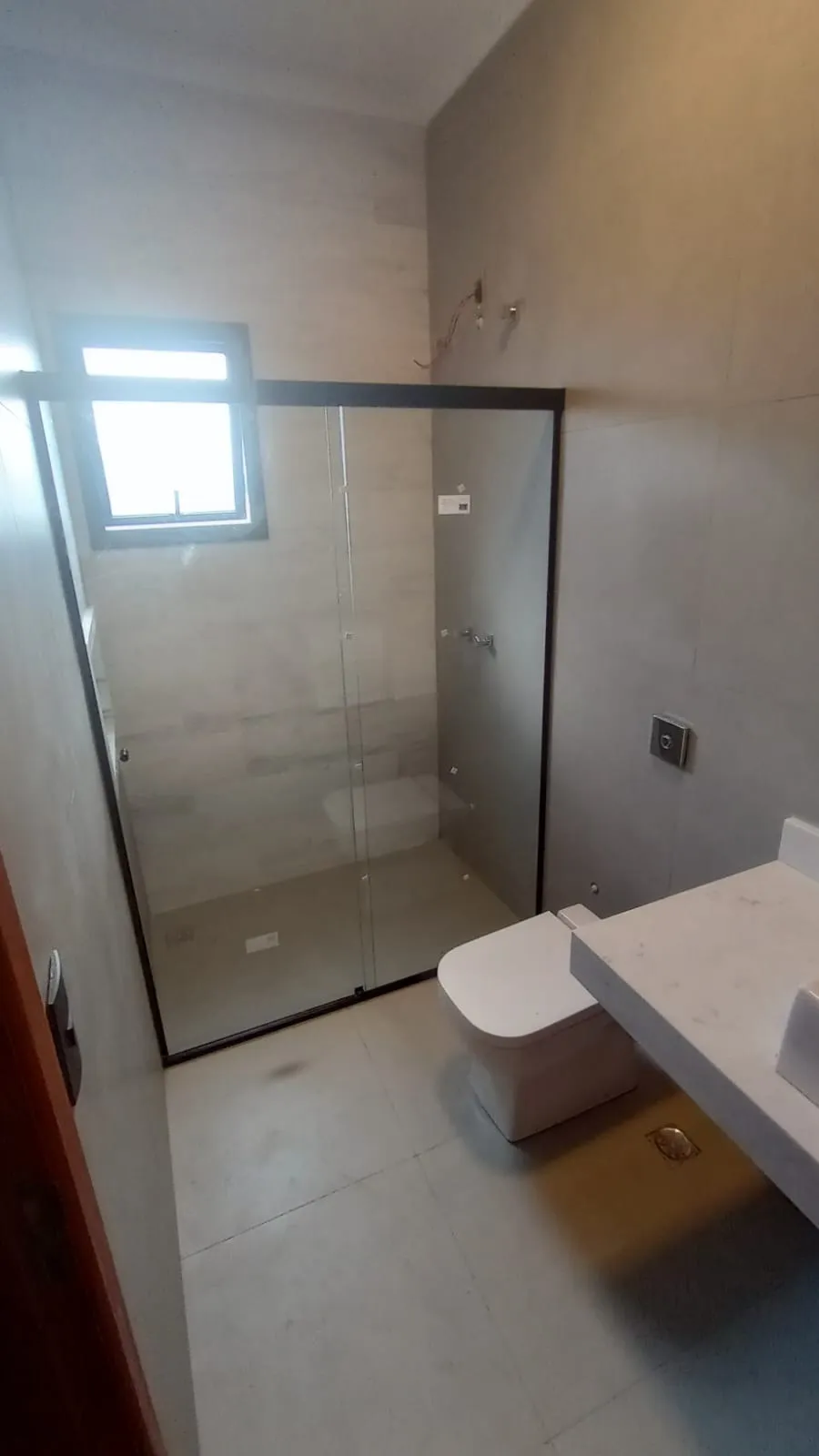 Imagem Casa Sobrado de 218m² Localizada no RESIDENCIAL LE FRANCE!