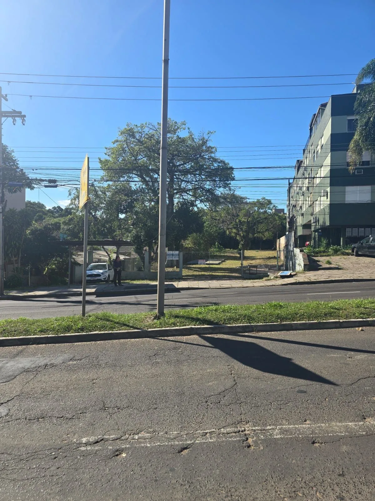 Imagem Terreno desocupado, localizado na Rua Doutor Campos Velho