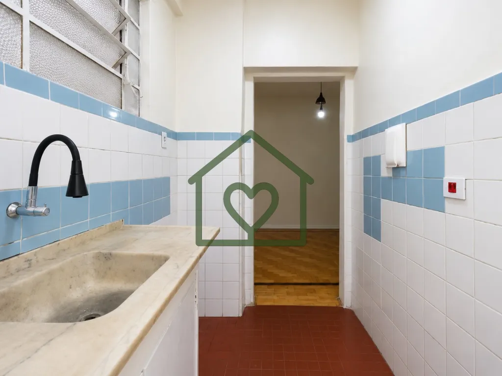 Imagem Apartamento de 1 dormitório, com 34 m², localizado no 3º andar, em prédio com 2 elevadores e por...
