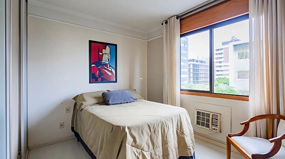Imagem Vende-se apartamento com 2 quartos( 1 suíte), 96m², sacada e 2 vagas - Mont Serrat